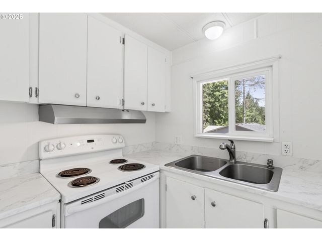 101 GATEWOOD Dr, Kelso, WA 98626