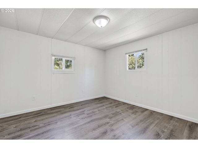 101 GATEWOOD Dr, Kelso, WA 98626