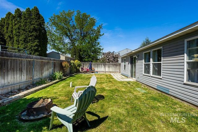 3200 Arcadian Dr, Caldwell, ID 83605