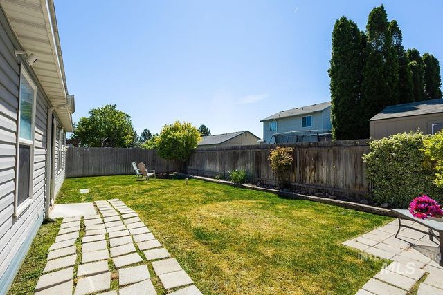 3200 Arcadian Dr, Caldwell, ID 83605