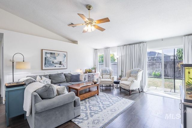 3200 Arcadian Dr, Caldwell, ID 83605
