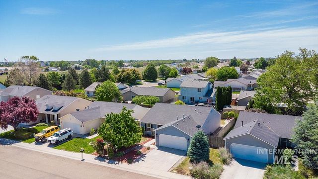 3200 Arcadian Dr, Caldwell, ID 83605
