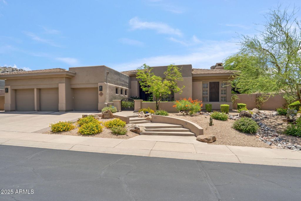 Image 1 of property listing at 11047 E VERBENA Lane, Scottsdale, AZ 85255
