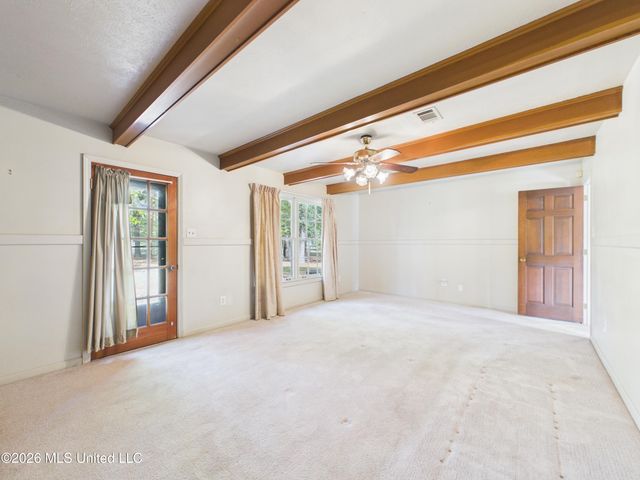 107 Braeburn Drive, Ocean Springs, MS 39564