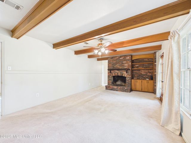 107 Braeburn Drive, Ocean Springs, MS 39564