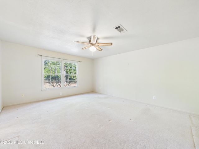 107 Braeburn Drive, Ocean Springs, MS 39564