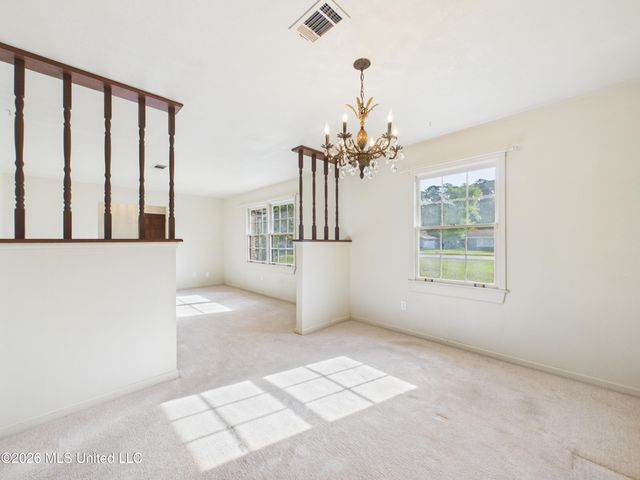 107 Braeburn Drive, Ocean Springs, MS 39564