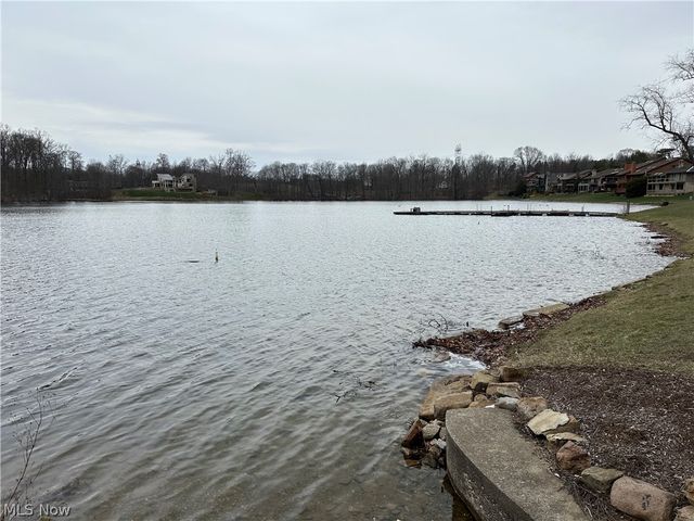 200 Granger Road 11, Medina, OH 44256