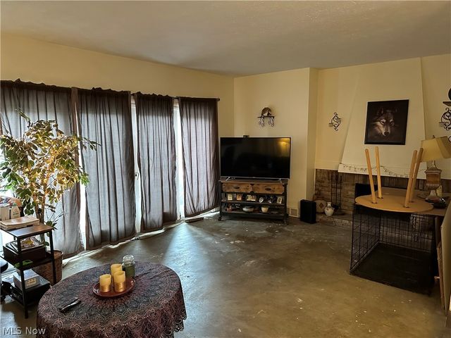 200 Granger Road 11, Medina, OH 44256