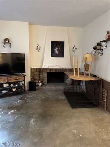 200 Granger Road 11, Medina, OH 44256