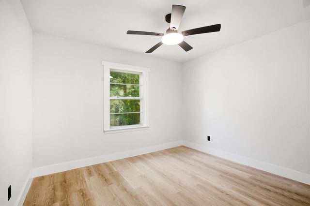 5010 Andrea Street, Houston, TX 77021