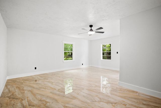 5010 Andrea Street, Houston, TX 77021