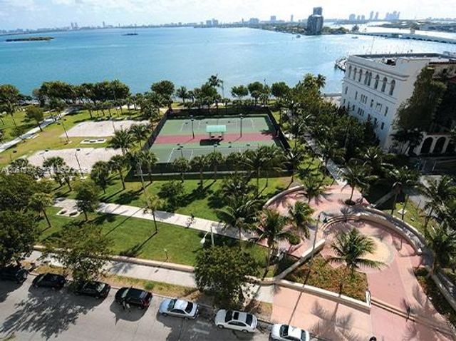 1750 N Bayshore Dr 1909, Miami, FL 33132
