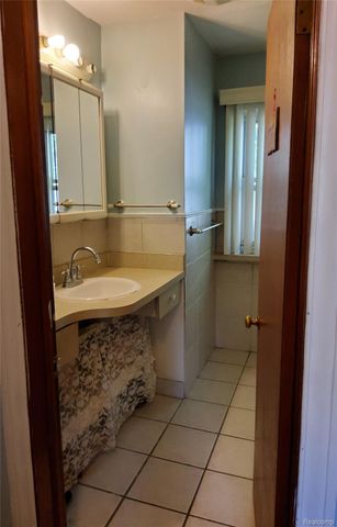 25525 Powers Avenue, Dearborn Heights, MI 48125