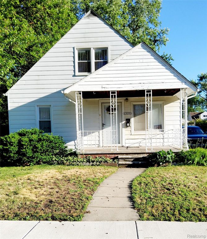 25525 Powers Avenue, Dearborn Heights, MI 48125