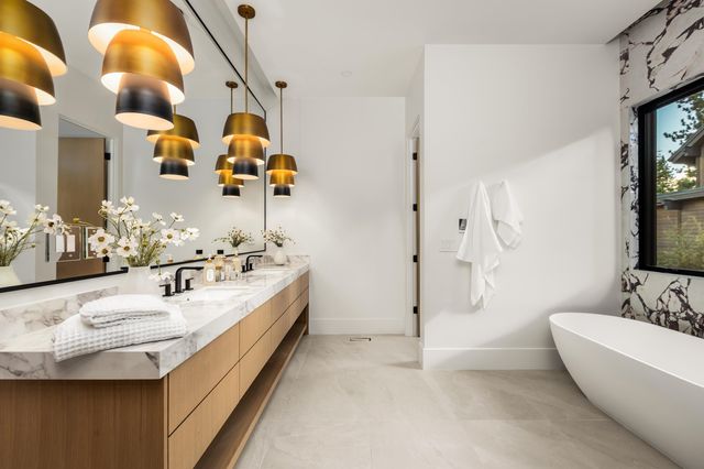 9309 Gaston Court, Truckee, CA 96161