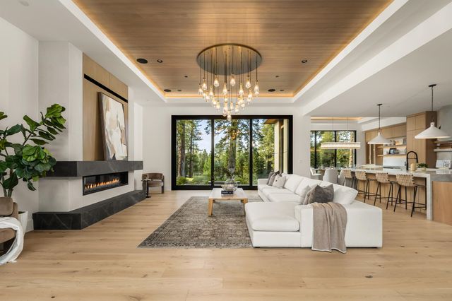 9309 Gaston Court, Truckee, CA 96161