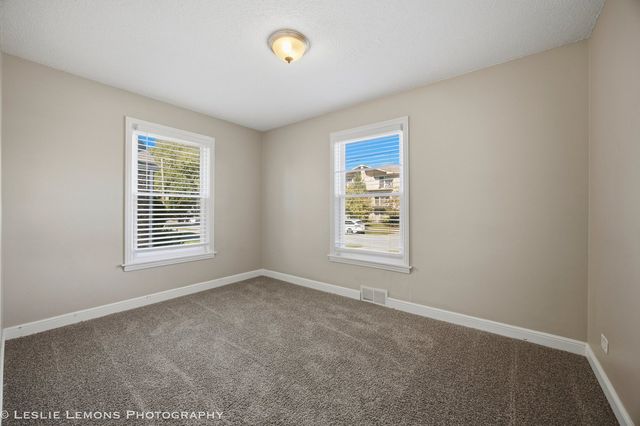 4015 W 105TH Street, Oak Lawn, IL 60453