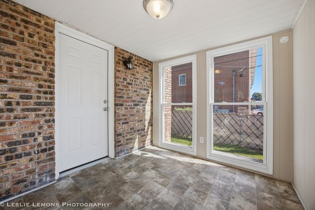 4015 W 105TH Street, Oak Lawn, IL 60453