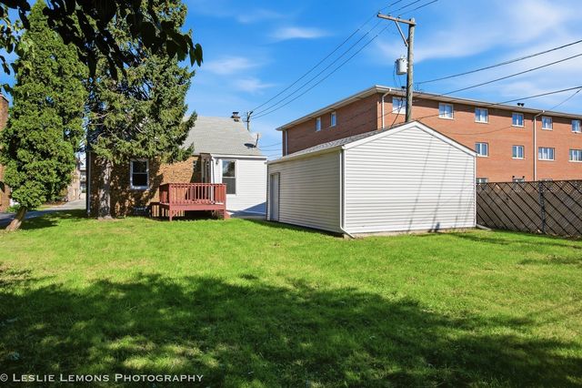 4015 W 105TH Street, Oak Lawn, IL 60453