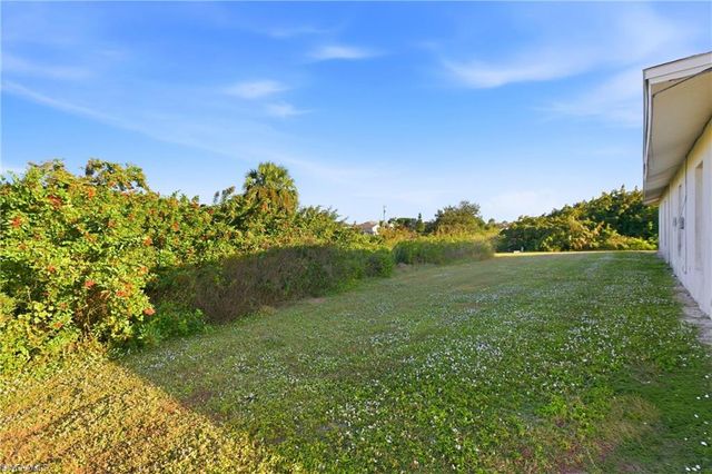 967 Eisenhower BLVD, Lehigh Acres, FL 33974