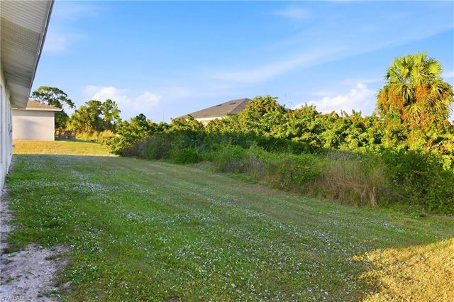 967 Eisenhower BLVD, Lehigh Acres, FL 33974