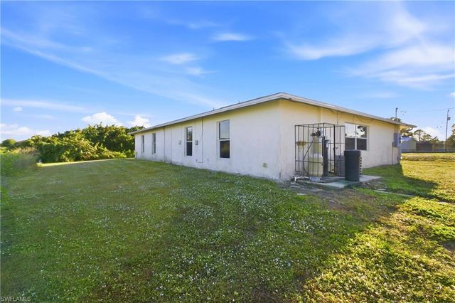 967 Eisenhower BLVD, Lehigh Acres, FL 33974