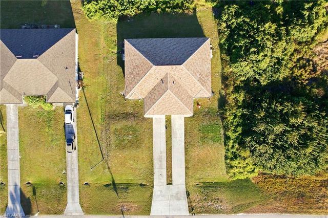 967 Eisenhower BLVD, Lehigh Acres, FL 33974