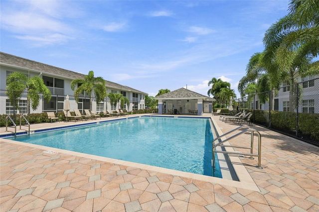 8423 BERNWOOD COVE LOOP 410, Fort Myers, FL 33966