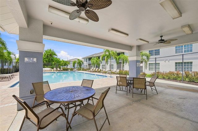 8423 BERNWOOD COVE LOOP 410, Fort Myers, FL 33966