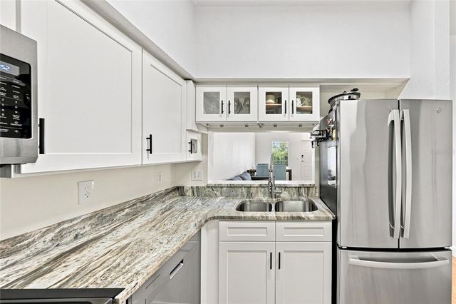 8423 BERNWOOD COVE LOOP 410, Fort Myers, FL 33966