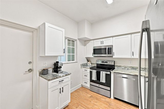 8423 BERNWOOD COVE LOOP 410, Fort Myers, FL 33966