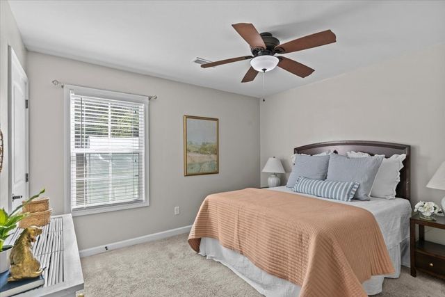 100 Caravan Ln, Dothan, AL 36303