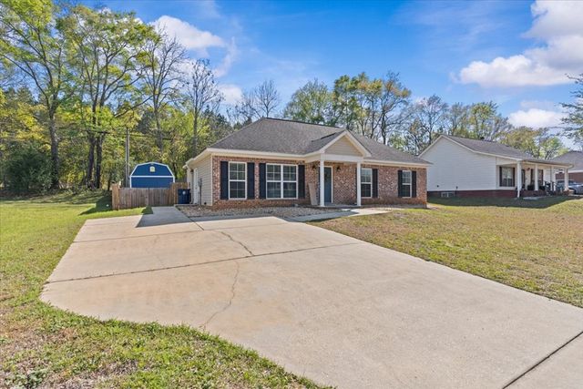 100 Caravan Ln, Dothan, AL 36303