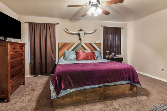 2366 County Road 1370, Alvord, TX 76225