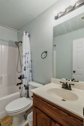 2366 County Road 1370, Alvord, TX 76225