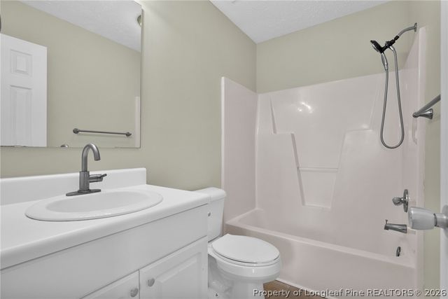 111 Cavalier Drive, Raeford, NC 28376