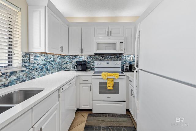 1027 W Beach Boulevard 212, Gulf Shores, AL 36542