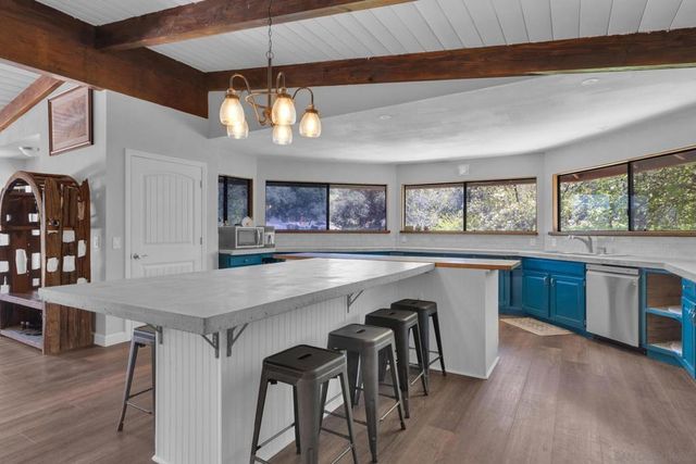 3280 Black Oak Lane, Julian, CA 92036