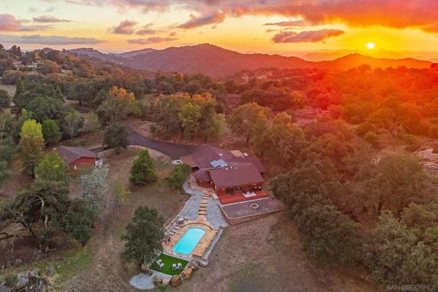 3280 Black Oak Lane, Julian, CA 92036