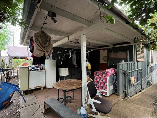 1142 Richard Lane, Honolulu, HI 96819