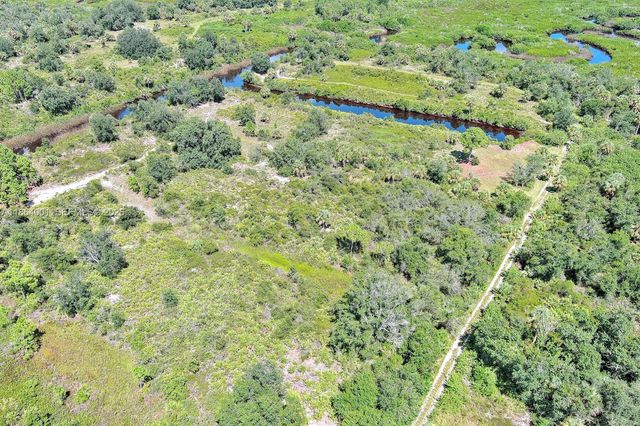 1353 Wallaroo Court, Punta Gorda, FL 33983