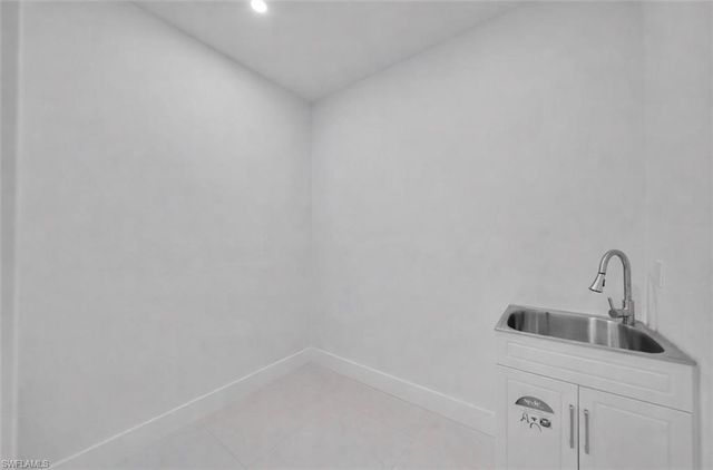 323 NW 11th TER, Cape Coral, FL 33993