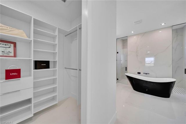 323 NW 11th TER, Cape Coral, FL 33993