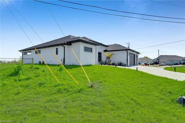 323 NW 11th TER, Cape Coral, FL 33993