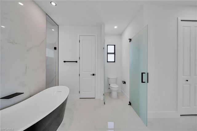 323 NW 11th TER, Cape Coral, FL 33993