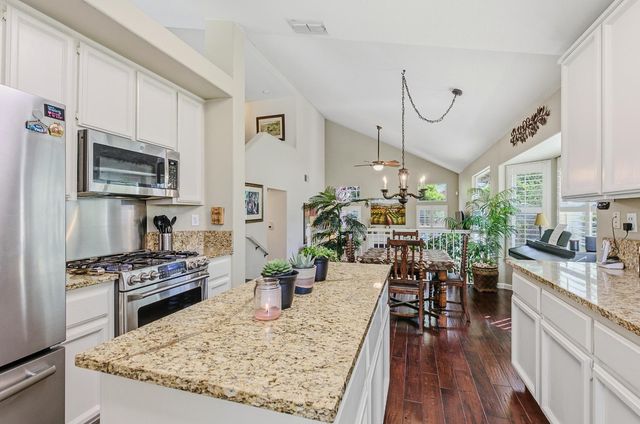 5171 Camden Rd, Rocklin, CA 95765