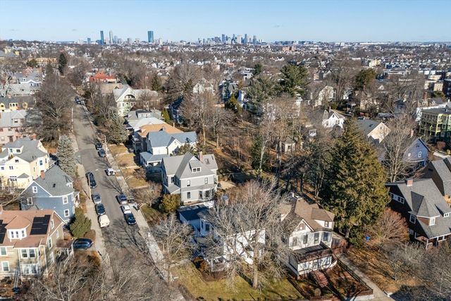 3 Ocean St, Boston, MA 02124