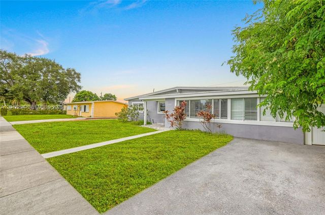 18100 NW 7th Pl, Miami Gardens, FL 33169
