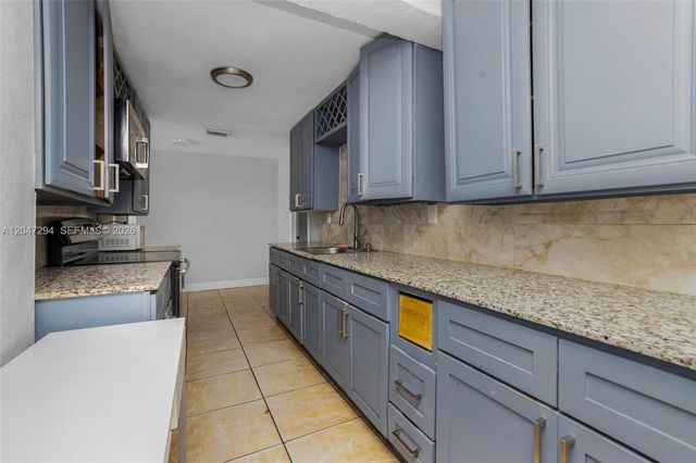 18100 NW 7th Pl, Miami Gardens, FL 33169